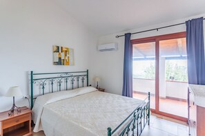 2 bedrooms, WiFi, bed sheets - Comino Alto - Appartamento 7 by Rentbeat (Siniscola)