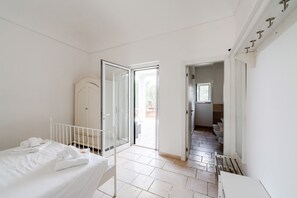 1 bedroom, WiFi, bed sheets - Casa Zampignola 1 by Rentbeat (Ostuni)