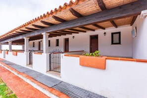 Exterior - Comino Alto - Appartamento 8 by Rentbeat (Siniscola)