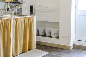 Interior - Suite Violetta by Rentbeat (Martina Franca)