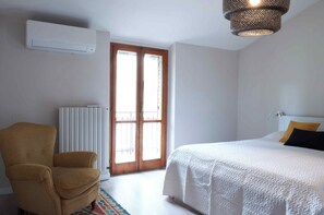1 camera, Wi-Fi, lenzuola