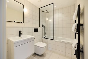 Apartment | 3 bedrooms - The East London Mile Hideout - Trendy 3bdr Flat With Balcony (London)