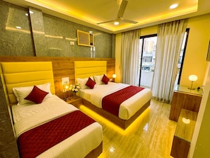 Free WiFi, bed sheets
