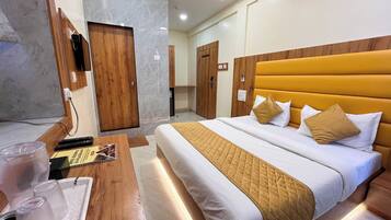 Free WiFi, bed sheets