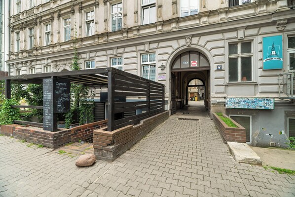 Front of property - Grey and Beige Poznan Studio by Renters (Poznan)