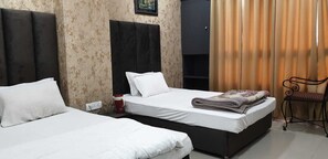 Suite | 1 bedroom, bed sheets