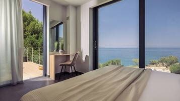 Luxury Villa, 3 Bedrooms, Sea View | 3 bedrooms, in-room safe, individually decorated, individually furnished