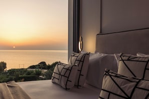 Luxury Villa, 3 Bedrooms, Sea View | 3 bedrooms, in-room safe, individually decorated, individually furnished - Terra Petra Villa - The Seafront Retreat (Zakynthos)