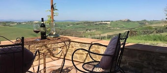 Cordella in Valdorcia Truffle & Olive Oil Resort - Podere Borgasso