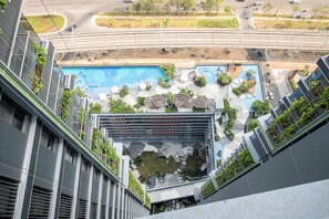 2 outdoor pools, open 7:00 AM to 8:00 PM, free cabanas, pool umbrellas