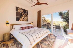 3 bedrooms, iron/ironing board, travel cot, WiFi - Bolder House · Pool & Spa in Boulders, Views (Joshua Tree)
