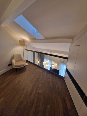 Luxury Penthouse | Laptop workspace, blackout drapes, soundproofing, iron/ironing board - Apartments in the heart of Cannes (Cannes)