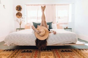 2 bedrooms, iron/ironing board, travel cot, WiFi