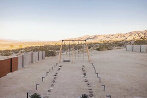 Property grounds - Villa Sueños By The Cohost Company (Joshua Tree)