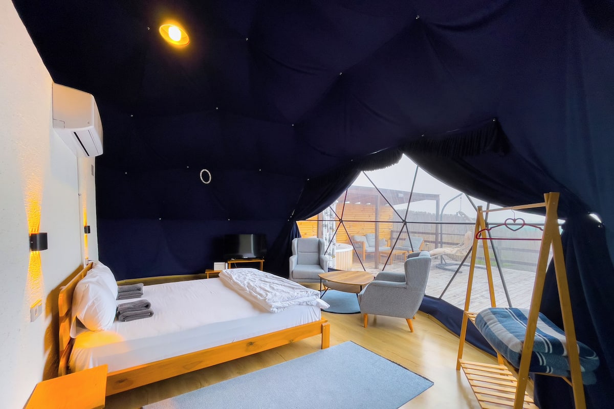 2 quartos, roupas de cama premium, edredons de pluma