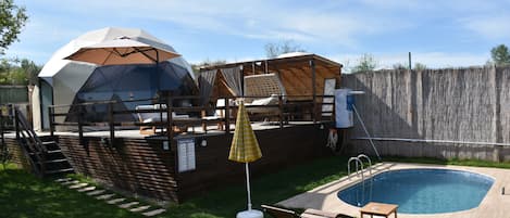 Isitmali Havuzlu Jakuzili Dome Ev | Wohnbereich