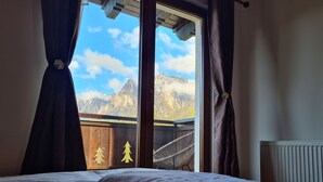 Kamar Double Basic, kamar mandi pribadi, pemandangan gunung | Wi-Fi gratis
