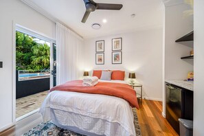 Casa | 8 habitaciones, escritorio, tabla de planchar con plancha y internet 