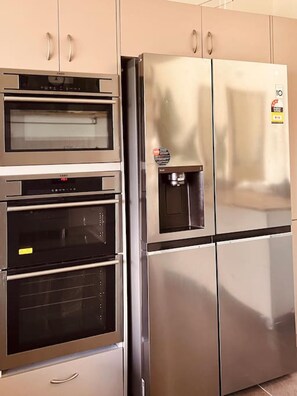 Apartment, barrierefrei | 6 Schlafzimmer, Internetzugang