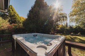 Baignoire à remous extérieure
