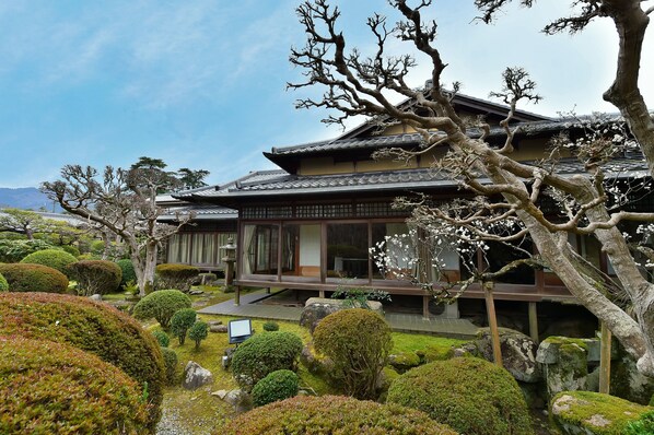 Exterior - KKR Nara Mikasaso (Nara)