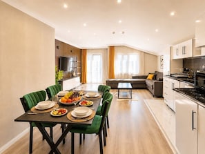 Design Apartment, 2 Bedrooms, Kitchen, Garden View | Egyptian cotton sheets, premium bedding, down comforters, minibar - Casa Florya Otel (Istanbul)