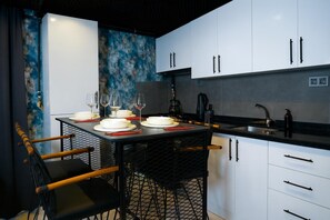 Egyptian cotton sheets, premium bedding, down duvets, minibar - Casa Florya Otel (Istanbul)