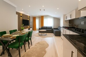 Căn hộ có thiết kế đặc sắc, 2 phòng ngủ, bếp, quang cảnh vườn | Bộ trải giường bằng vải cotton Ai Cập, bộ đồ giường cao cấp 