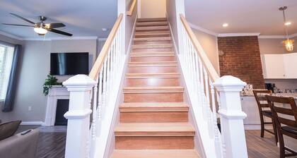 Kids Centered House - Free Parking, Wifi, Fully Functional Kitchen.