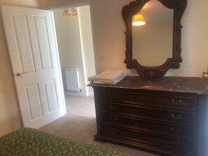 1 bedroom, WiFi, bed sheets, wheelchair access