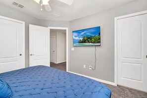 8 chambres, fer et planche à repasser, Wi-Fi, literie fournie