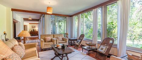 Villa (4 Bedrooms) | Interior