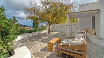 Moonshine Suite - with Hot Tub & Satellite Wi-Fi | Terrace/patio