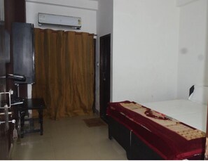 Room - Ali Baba Guest House (Varanasi)