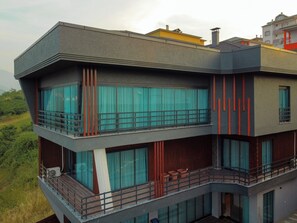 Ngoại thất
