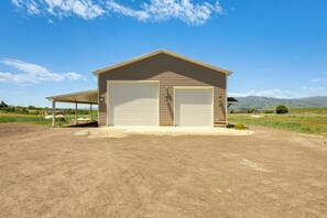 Exterior - 5 Mi to Devil Creek Reservoir: Idaho Farmhouse! (Malad City)