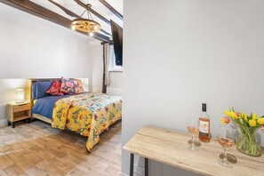 Departamento | 1 habitación, tabla de planchar con plancha, wifi gratis y ropa de cama 