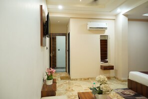 Superior Double or Twin Room | Free WiFi - JMC HOTEL THE MOON (Dr. Ambedkar Nagar)
