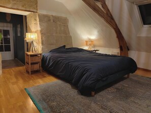 6 habitaciones, wifi y ropa de cama