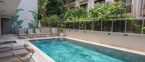 Seasonal outdoor pool