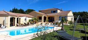 Pool - Idyllic, quiet villa (Lézan)