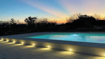 Seasonal outdoor pool