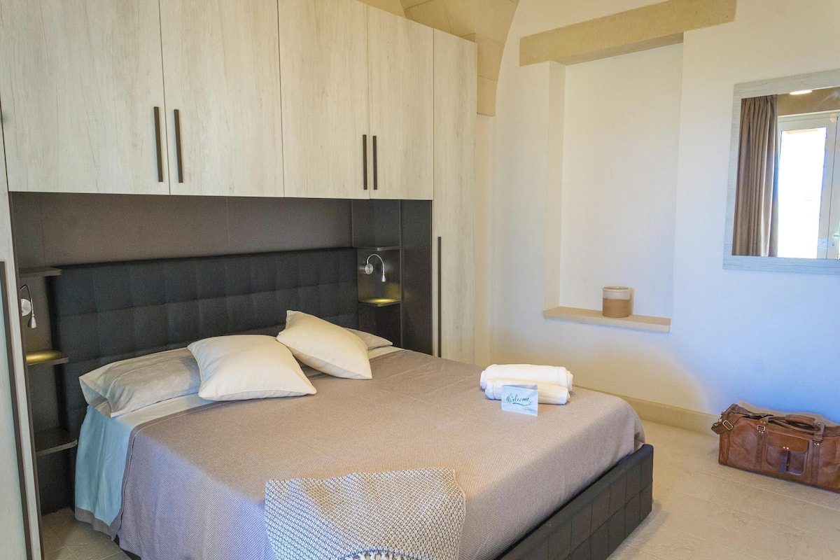 5 bedrooms, free WiFi, bed sheets