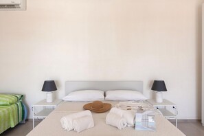 Standard-Villa, Mehrere Schlafzimmer (Podere La Rimunda Otranto Garden And) | 5 Schlafzimmer, kostenloses WLAN, Bettwäsche