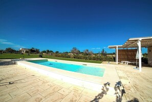 Seasonal outdoor pool - Villa La Reimunda (Otranto)