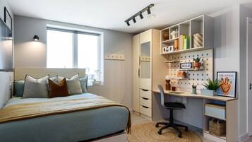 Single Room | Blackout drapes, free WiFi