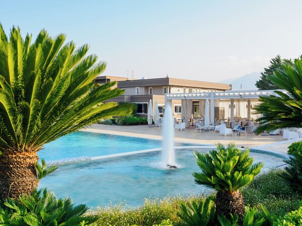 Fountain - Hotel Altamira (Orsogna)