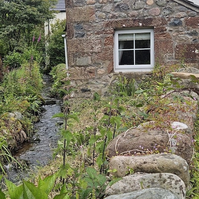 Annie's Cottage, Wellington
Stunning Cottage in lake District National Park