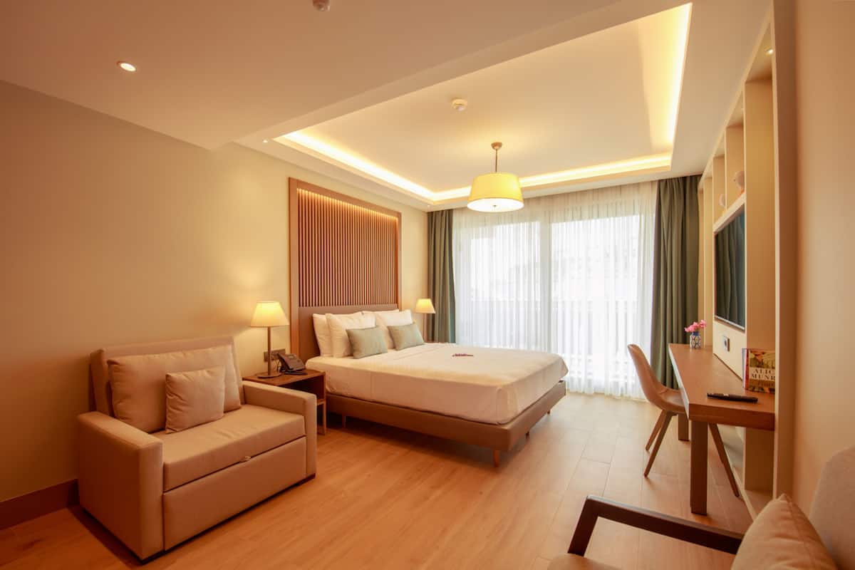 Studio Design, balcon, vue piscine | 2 chambres, draps en coton égyptien, literie de qualité supérieure