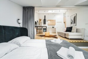 1 chambre, fer et planche à repasser, Wi-Fi, draps fournis